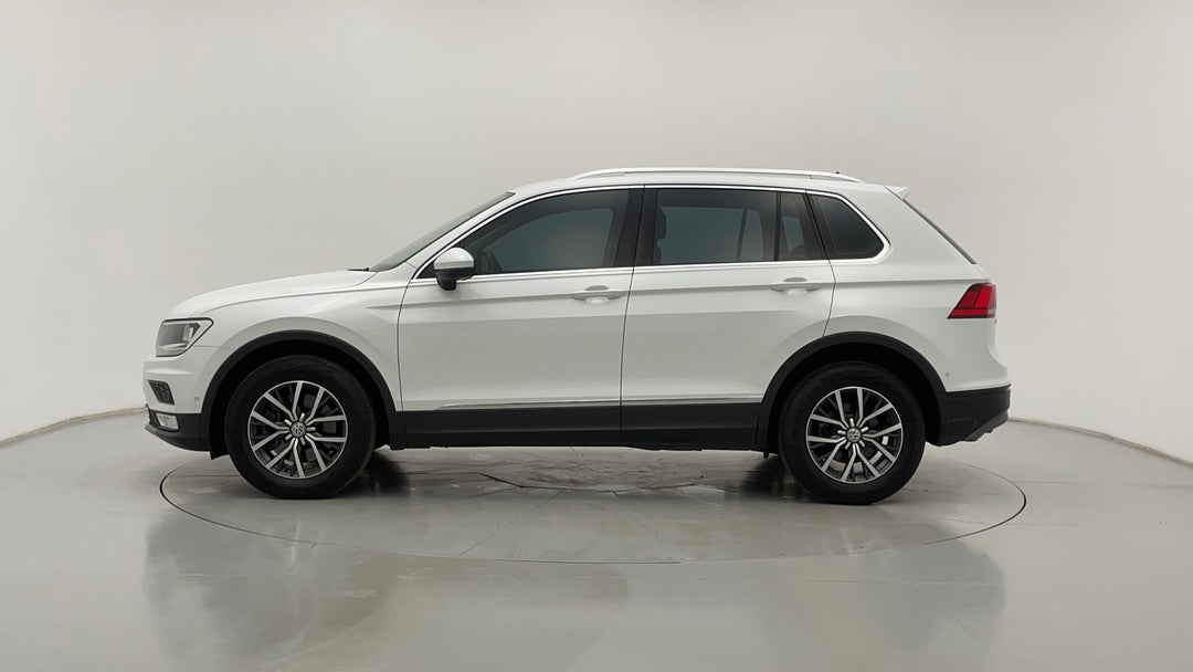 2017 Volkswagen Tiguan 132 Tsi Comfortline, Automatic, 53744 km, Left Side View