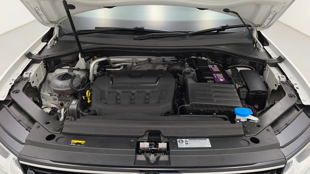 2017 Volkswagen Tiguan 132 Tsi Comfortline, Automatic, 53744 km, Open Bonnet (Engine)