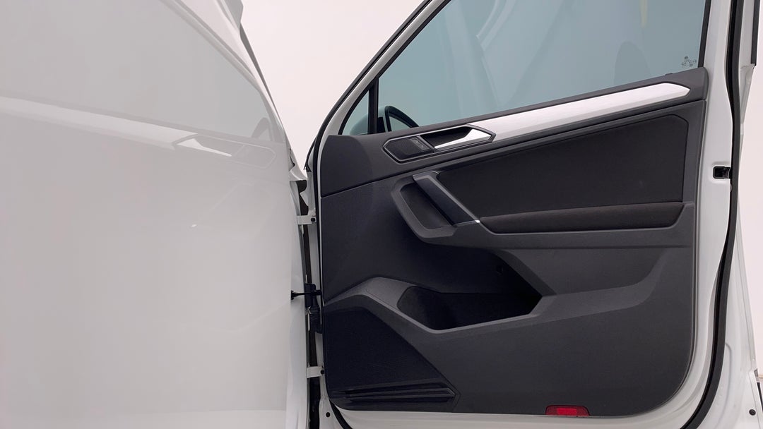 2017 Volkswagen Tiguan 132 Tsi Comfortline, Automatic, 53744 km, Speaker View