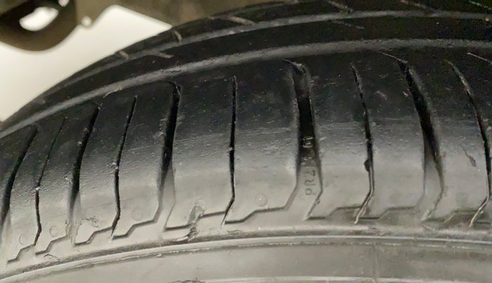 2019 Maruti Ertiga ZXI+ SHVS, Petrol, Manual, 55,673 km, Left Front Tyre Tread