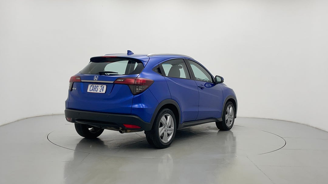 Right Back Diagonal (45- Degree) View