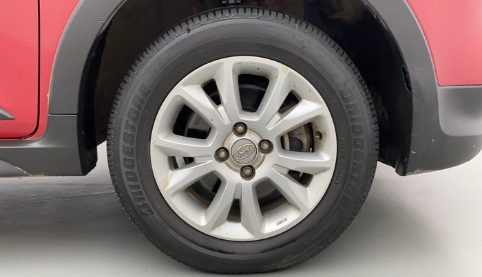 2017 Hyundai i20 Active 1.2 BASE, Petrol, Manual, 33,689 km, Right Front Wheel
