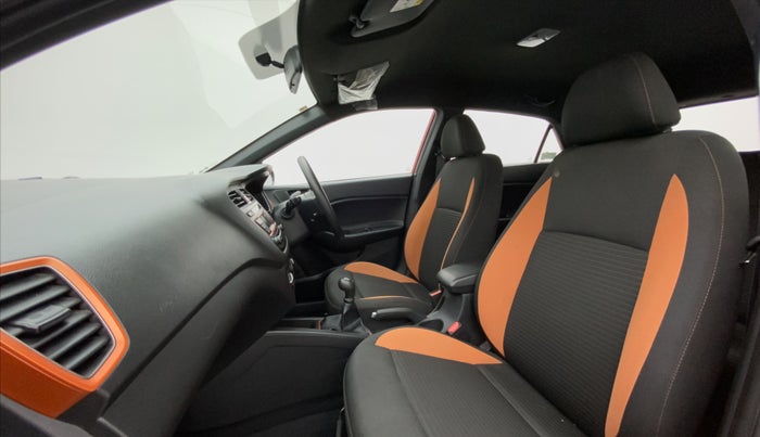 2017 Hyundai i20 Active 1.2 BASE, Petrol, Manual, 33,689 km, Right Side Front Door Cabin