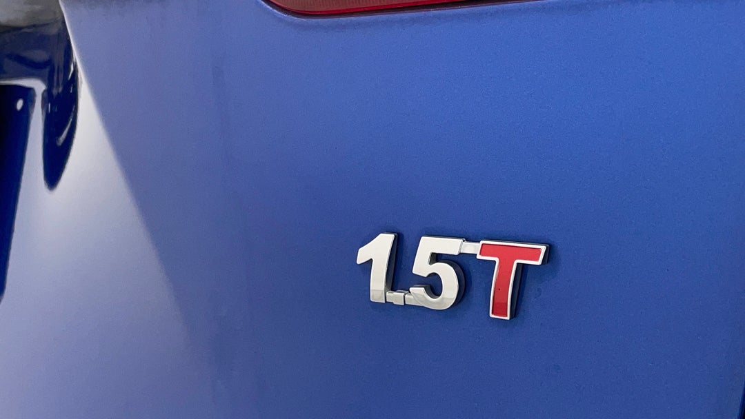 Badge (Boot Right Side)