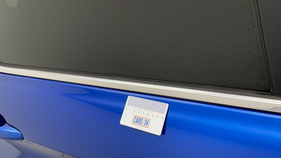 Doors Rear RHS Rubber strip fade/damaged