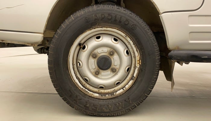 2011 Maruti Omni 5 STR, Petrol, Manual, 23,159 km, Left Front Wheel