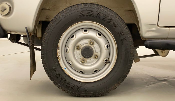 2011 Maruti Omni 5 STR, Petrol, Manual, 23,159 km, Right Rear Wheel