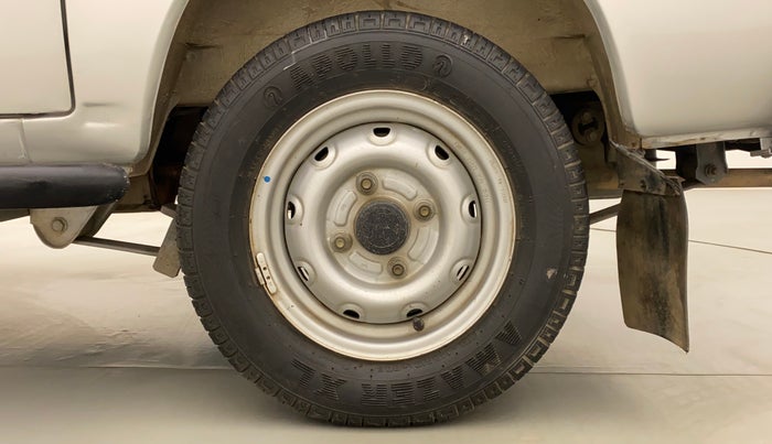 2011 Maruti Omni 5 STR, Petrol, Manual, 23,159 km, Left Rear Wheel