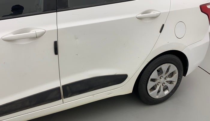 2018 Hyundai Xcent S 1.2, CNG, Manual, 1,03,344 km, Rear left door - Minor scratches