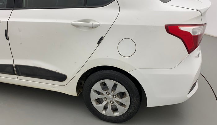 2018 Hyundai Xcent S 1.2, CNG, Manual, 1,03,344 km, Left quarter panel - Minor scratches