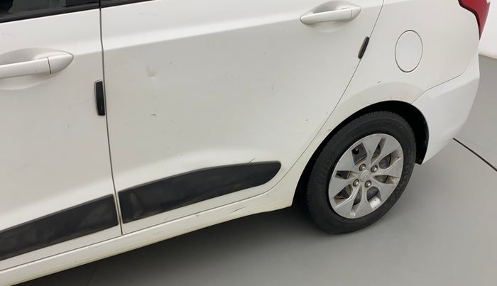 2018 Hyundai Xcent S 1.2, CNG, Manual, 1,03,344 km, Rear left door - Slightly dented