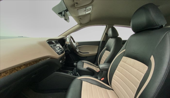 2016 Hyundai Elite i20 SPORTZ 1.2, Petrol, Manual, 74,930 km, Right Side Front Door Cabin