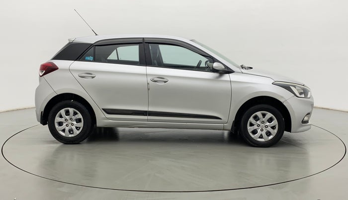 2016 Hyundai Elite i20 SPORTZ 1.2, Petrol, Manual, 74,930 km, Right Side View
