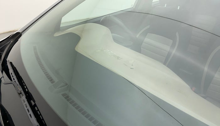 2016 Hyundai Elite i20 SPORTZ 1.2, Petrol, Manual, 74,930 km, Front windshield - Minor spot on windshield