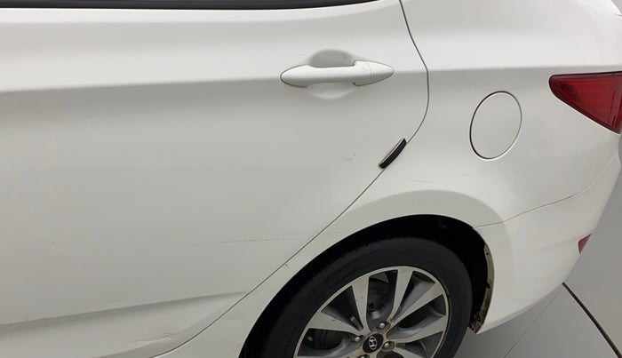 2016 Hyundai Verna 1.6 CRDI SX, Diesel, Manual, 1,18,607 km, Left quarter panel - Slightly dented