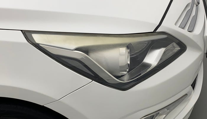 2016 Hyundai Verna 1.6 CRDI SX, Diesel, Manual, 1,18,607 km, Right headlight - Minor scratches