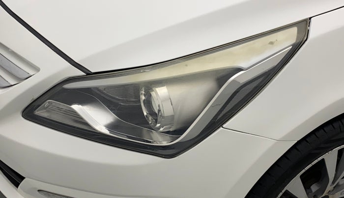 2016 Hyundai Verna 1.6 CRDI SX, Diesel, Manual, 1,18,607 km, Left headlight - Minor scratches