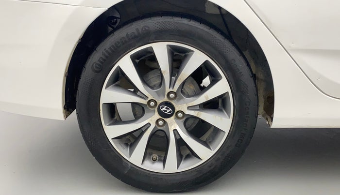 2016 Hyundai Verna 1.6 CRDI SX, Diesel, Manual, 1,18,607 km, Right Rear Wheel