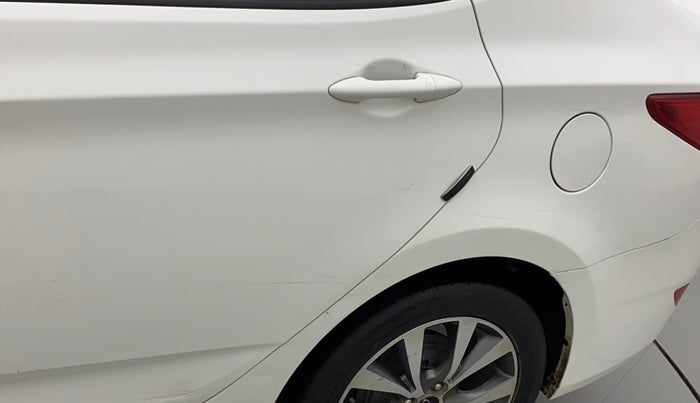 2016 Hyundai Verna 1.6 CRDI SX, Diesel, Manual, 1,18,607 km, Left quarter panel - Minor scratches