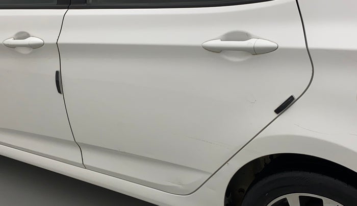 2016 Hyundai Verna 1.6 CRDI SX, Diesel, Manual, 1,18,607 km, Rear left door - Minor scratches