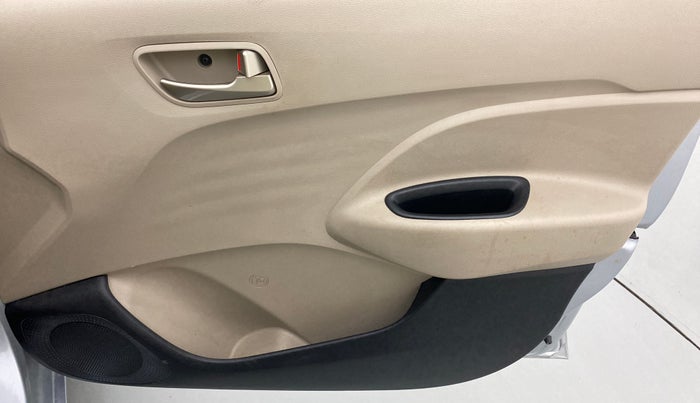 2018 Hyundai NEW SANTRO SPORTZ MT, Petrol, Manual, 20,401 km, Driver Side Door Panels Control