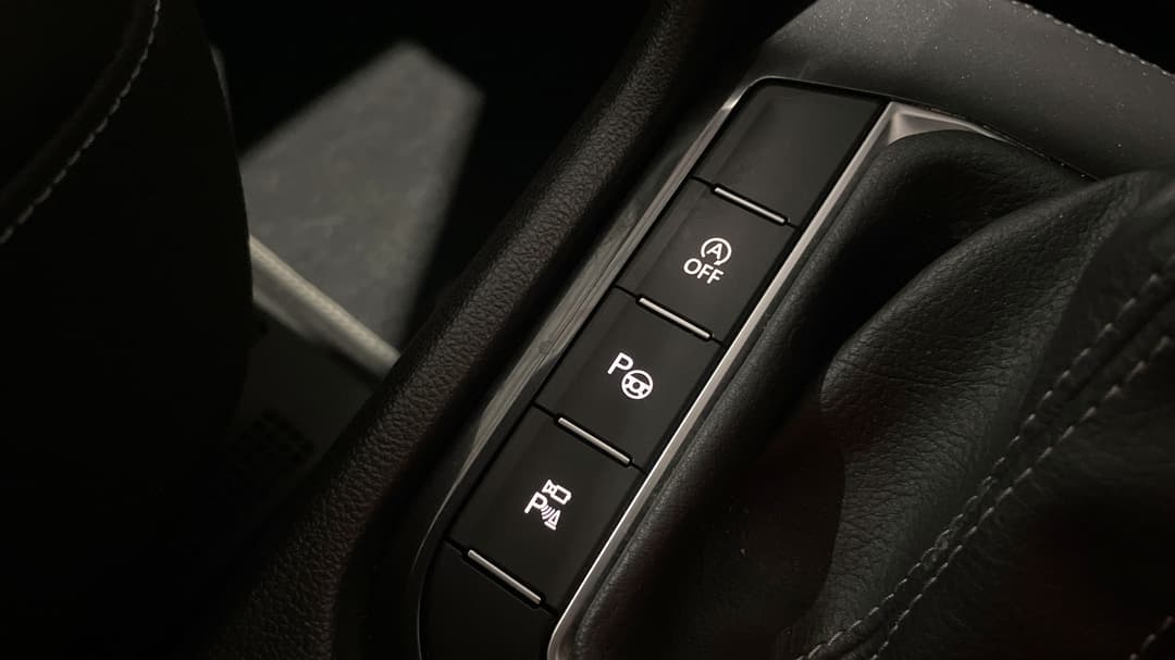 2021 Volkswagen Tiguan 162tsi R-line, Automatic, 68398 km, Utility Switches/Buttons