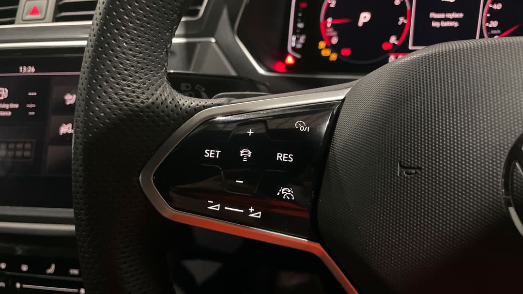 2021 Volkswagen Tiguan 162tsi R-line, Automatic, 68398 km, Cruise Control