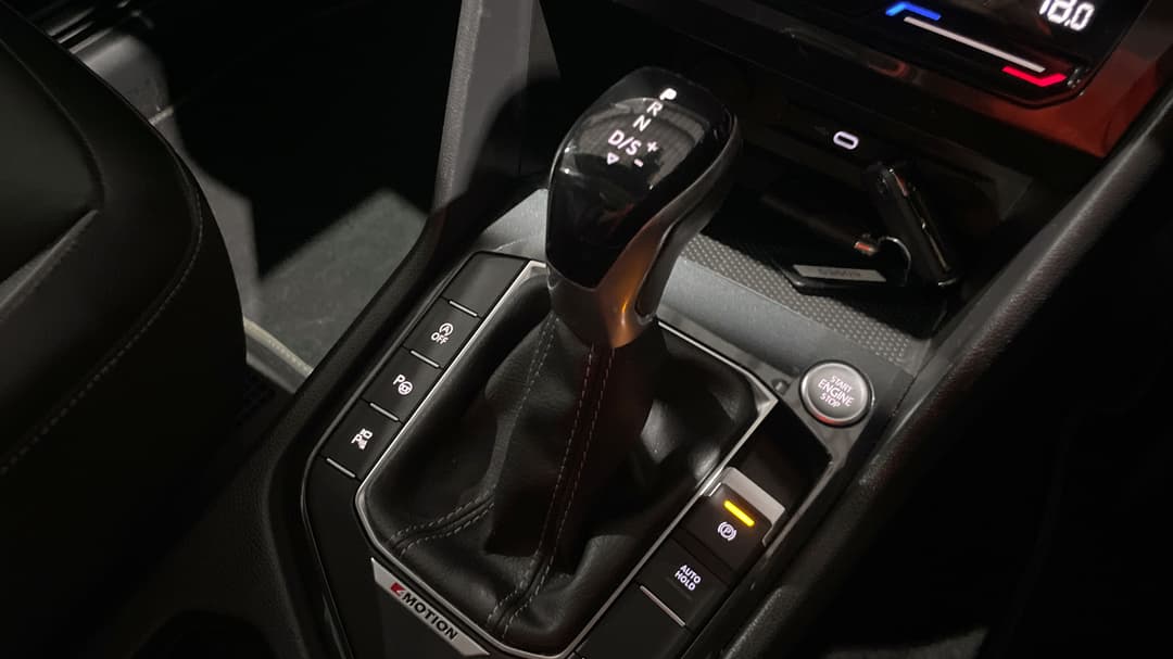 2021 Volkswagen Tiguan 162tsi R-line, Automatic, 68398 km, Gear Lever 