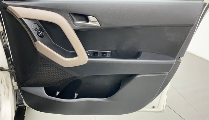 2016 Hyundai Creta 1.6 S, Petrol, Manual, 70,709 km, Driver Side Door Panels Control