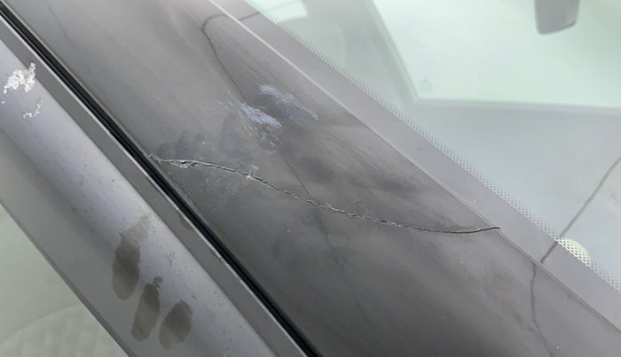 2016 Hyundai Creta 1.6 S, Petrol, Manual, 70,709 km, Right A pillar - Minor scratches