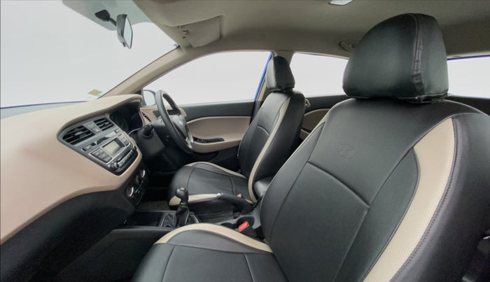 2017 Hyundai Elite i20 Magna Executive 1.2, Petrol, Manual, 32,927 km, Right Side Front Door Cabin
