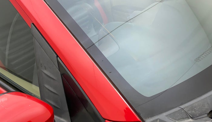 2014 Honda Brio S MT, Petrol, Manual, 99,665 km, Right A pillar - Paint is slightly faded