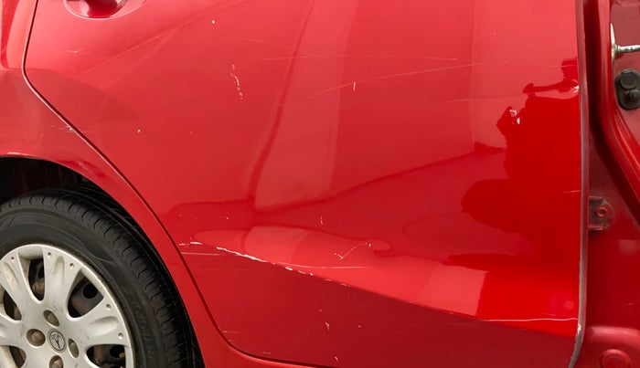 2014 Honda Brio S MT, Petrol, Manual, 99,665 km, Right rear door - Slightly dented