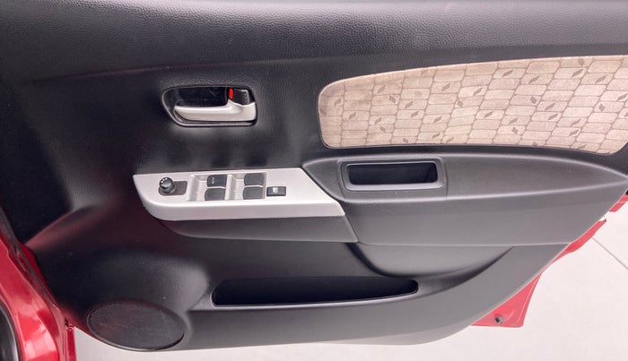2016 Maruti Wagon R 1.0 VXI, Petrol, Manual, 15,705 km, Driver Side Door Panels Control