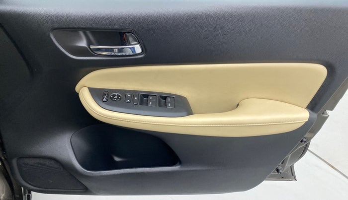 2020 Honda City ZX MT PETROL, Petrol, Manual, 20,103 km, Driver Side Door Panels Control