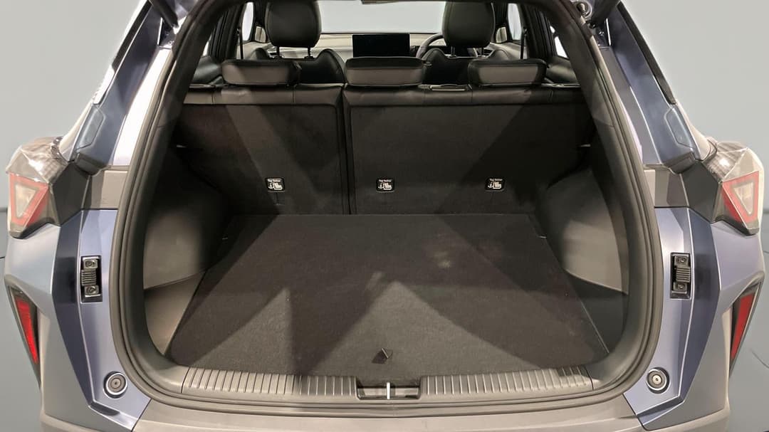 2025 Gac Emzoom Luxury, Automatic, 2952 km, Boot Inside View