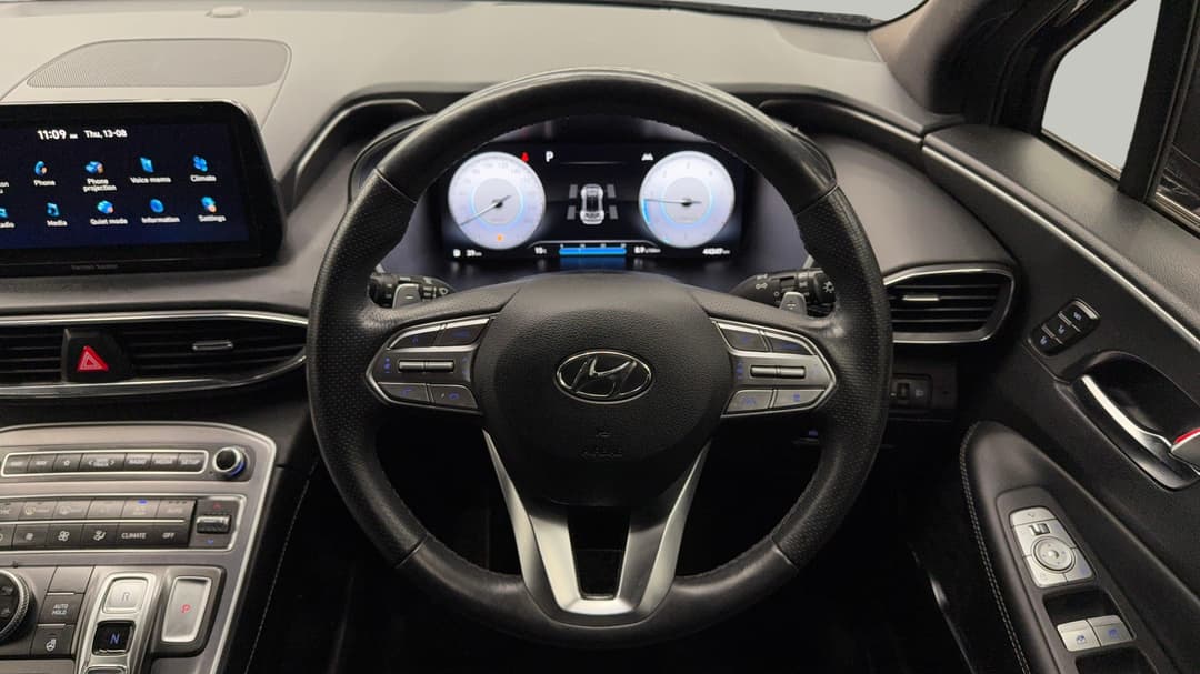 2023 Hyundai Santa Fe Highlander Crdi (AWD), Automatic, 44347 km, Steering Wheel Close-up