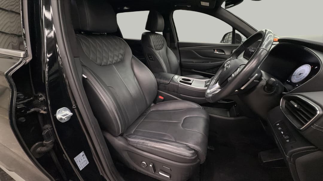 2023 Hyundai Santa Fe Highlander Crdi (AWD), Automatic, 44347 km, Right Side Front Door Cabin View