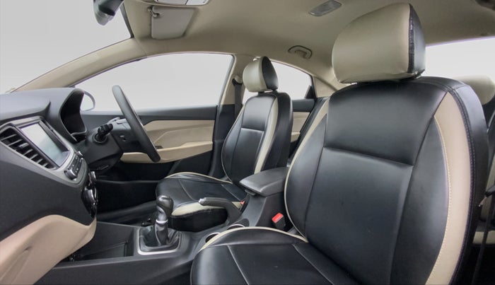 2018 Hyundai Verna 1.6 SX VTVT, Petrol, Manual, 50,987 km, Right Side Front Door Cabin