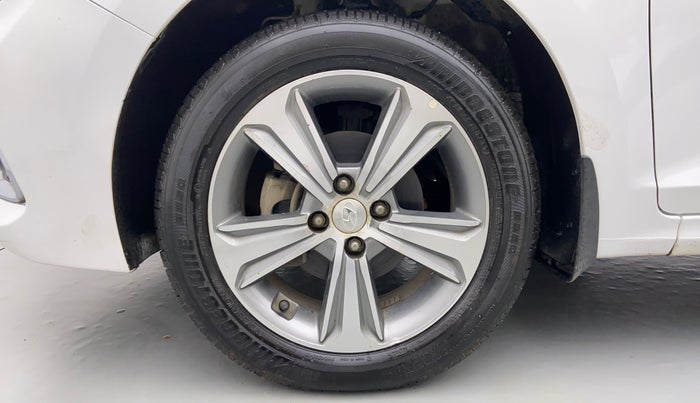 2018 Hyundai Verna 1.6 SX VTVT, Petrol, Manual, 50,987 km, Left Front Wheel