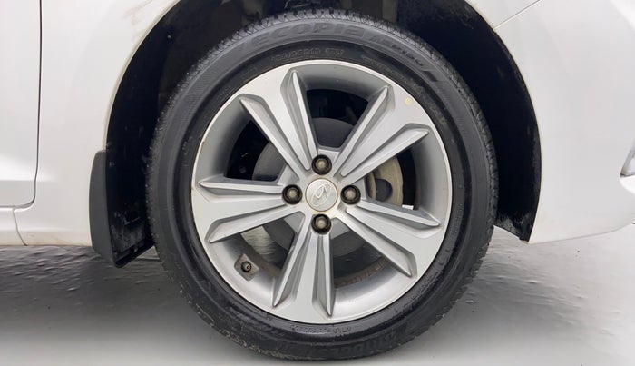 2018 Hyundai Verna 1.6 SX VTVT, Petrol, Manual, 50,987 km, Right Front Wheel