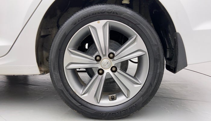 2018 Hyundai Verna 1.6 SX VTVT, Petrol, Manual, 50,987 km, Left Rear Wheel