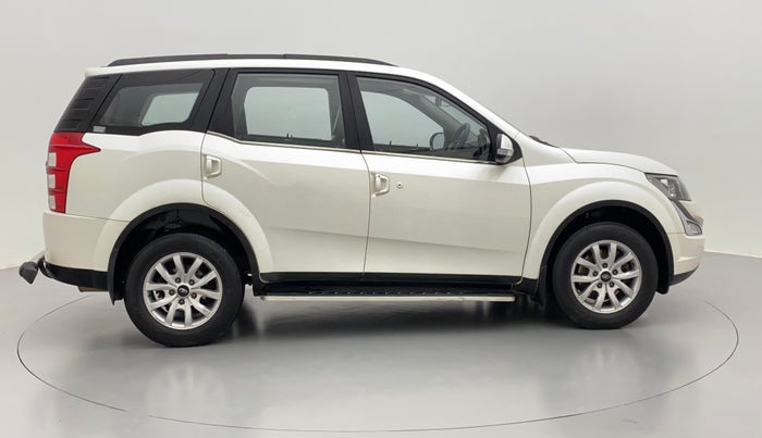 2018 Mahindra XUV500 W10 AT, Diesel, Automatic, 75,889 km, Right Side View