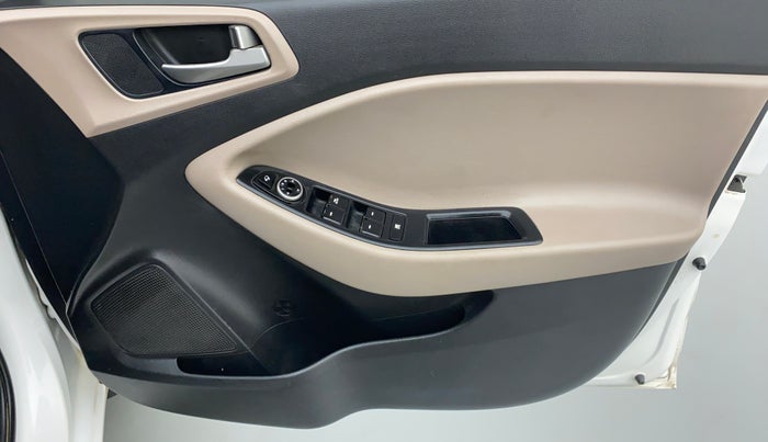 2015 Hyundai Elite i20 ASTA 1.4 CRDI, Diesel, Manual, 80,718 km, Driver Side Door Panels Control