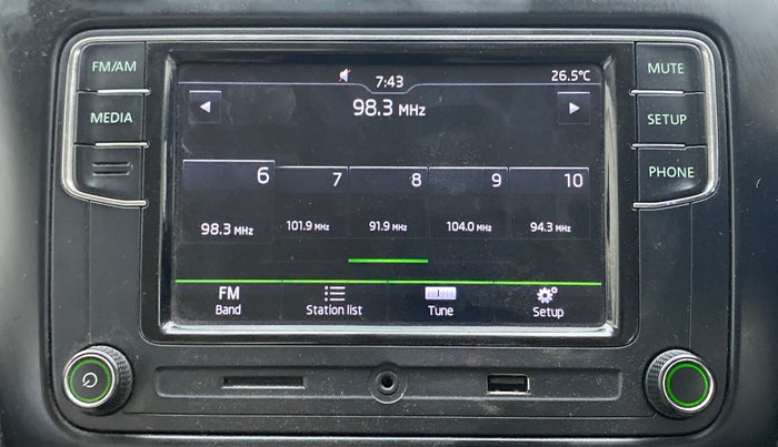 2017 Skoda Rapid STYLE 1.6 MPI MT, Petrol, Manual, 91,707 km, Touchscreen Infotainment System