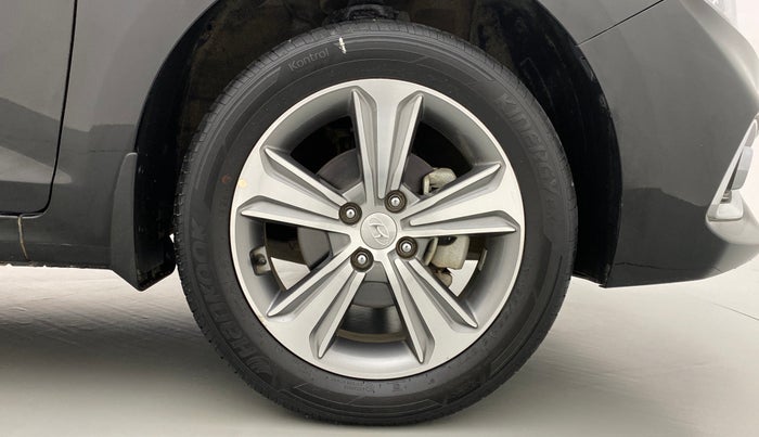 2019 Hyundai Verna 1.6 SX VTVT, Petrol, Manual, 13,976 km, Right Front Wheel
