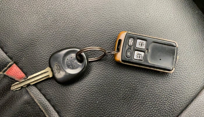 2013 Hyundai Eon D-LITE+, Petrol, Manual, 74,494 km, Lock system - Remote key not functional