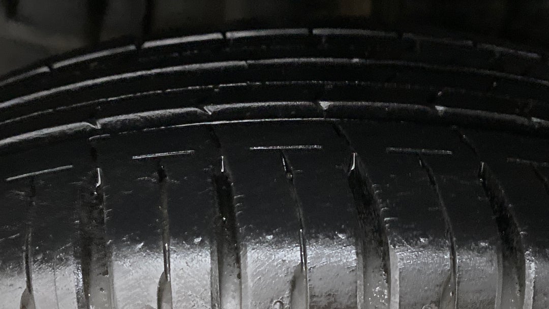Right Rear Tyre Tread