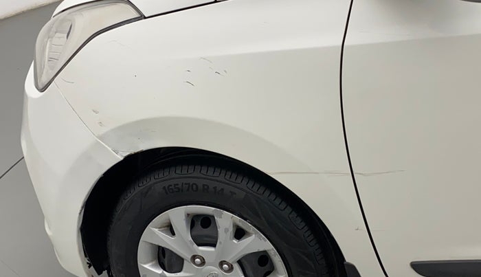 2016 Hyundai Grand i10 SPORTZ 1.2 KAPPA VTVT, CNG, Manual, 1,01,246 km, Left fender - Slight discoloration