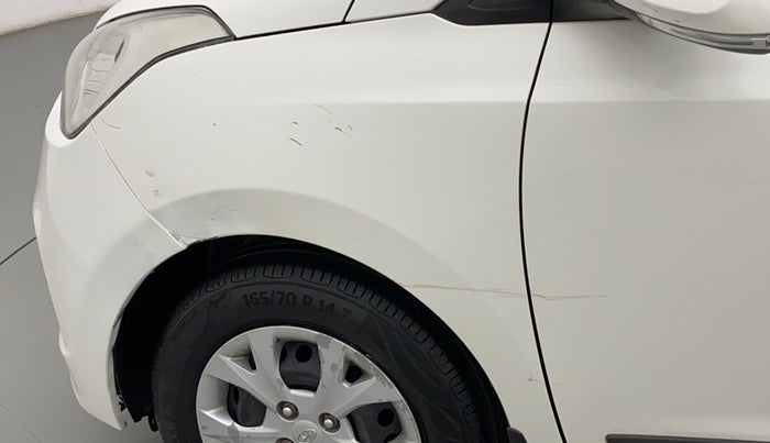 2016 Hyundai Grand i10 SPORTZ 1.2 KAPPA VTVT, CNG, Manual, 1,01,246 km, Left fender - Minor scratches